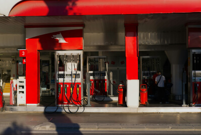 Chargy за бензиностанции